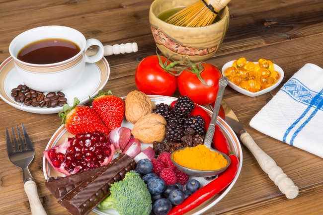 Daži pārtikas produkti ar augstu antioksidantu saturu un veidi