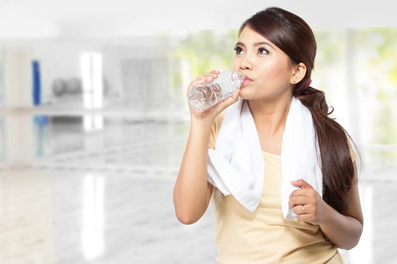 Fordele ved at drikke mineralvand for sundheden