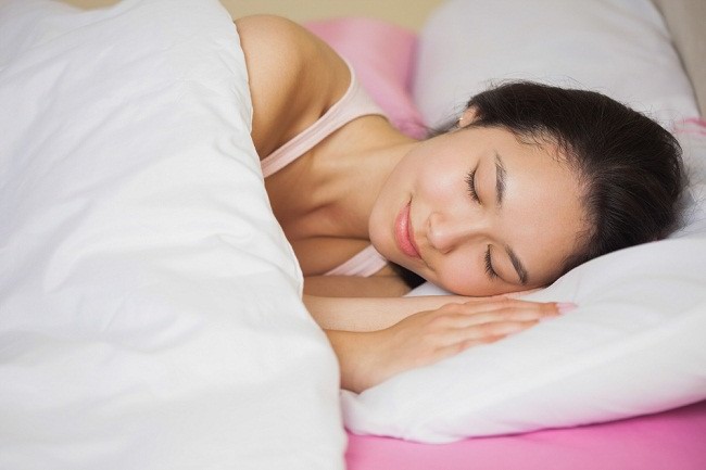 Je nebezpečné nosit podprsenku při spánku?