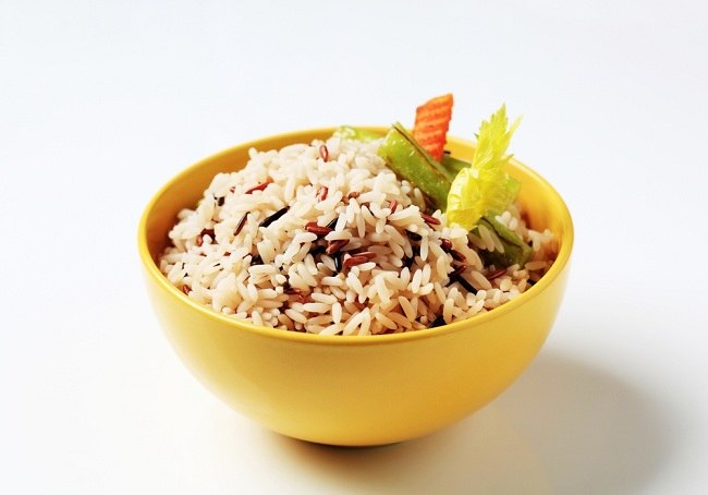 बहु अनाज चावल के साथ स्वस्थ
