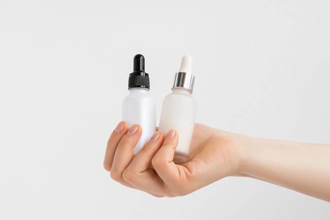 Benefits of the Combination of Retinol and Niacinamide for Facial Skin