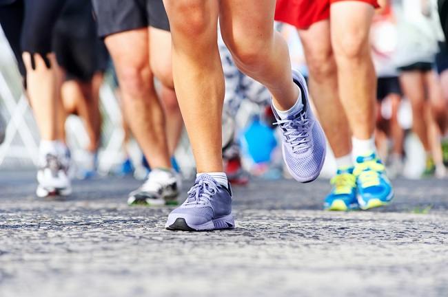 Maratono bėgimo pranašumai ir svarbūs dalykai, kuriuos reikia pasiruošti