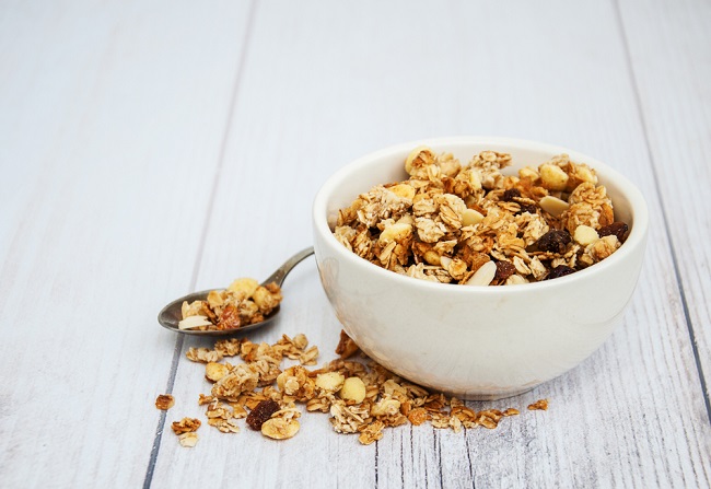 Mirant els beneficis de la granola per a la salut