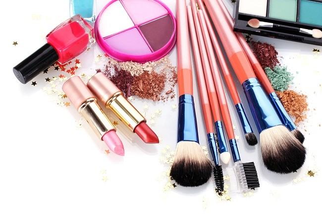Reasons why it is important to pay attention to the expiration date of cosmetics