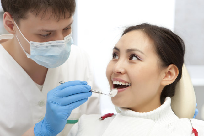 如何预防牙龈溃烂
