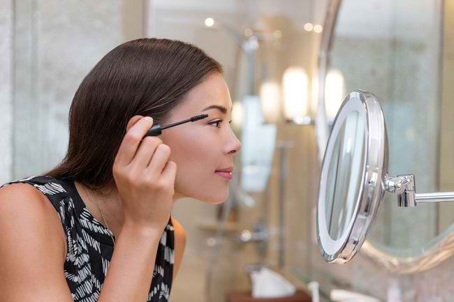 5 tips, så øjenmakeup-værktøjer ikke udløser irritation