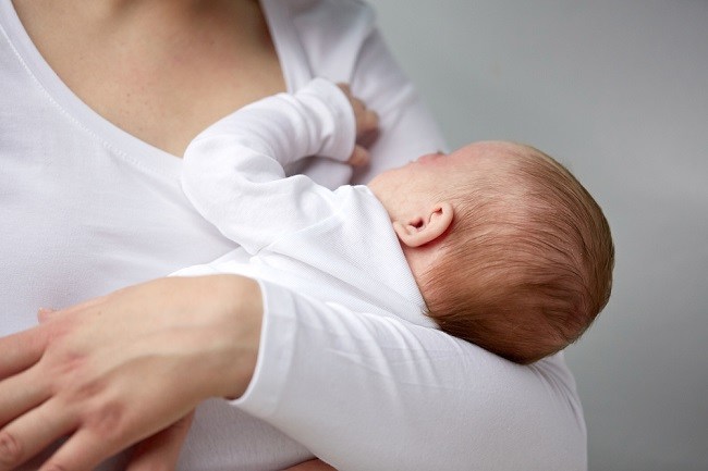 5 výhod klokankové metody pro předčasně narozené děti