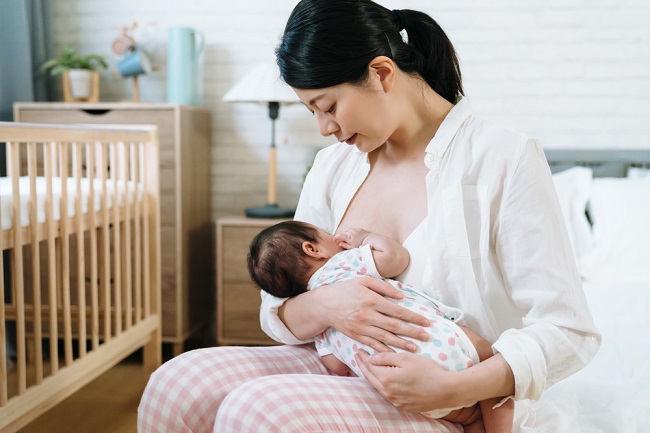 Here's How to Overcome Sore Nipples While Breastfeeding