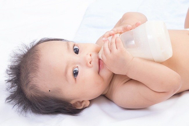 Nevybírejte špatnou kojeneckou láhev, toto jsou bezpečná kritéria
