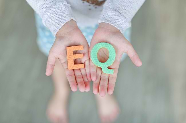 6 tips til at dyrke børns følelsesmæssige intelligens (EQ)