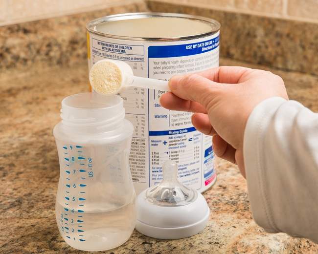 Important! These 7 Mistakes in Preparing Formula Milk