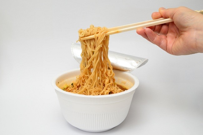 Ang Mga Panganib ng Mga Buntis na Babaeng Kumakain ng Instant Noodles at Mga Trick para Malagpasan Ito