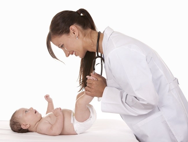 Препознавање катаракте код беба од рођења