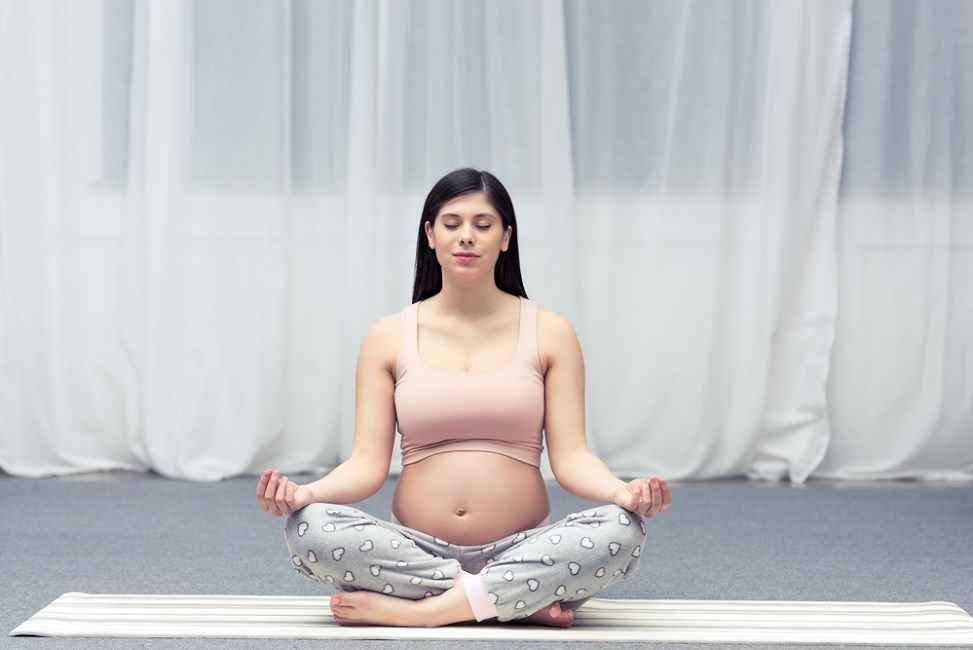 Πώς να ξεπεράσετε το άγχος κατά τη διάρκεια της εγκυμοσύνης με διαλογισμό