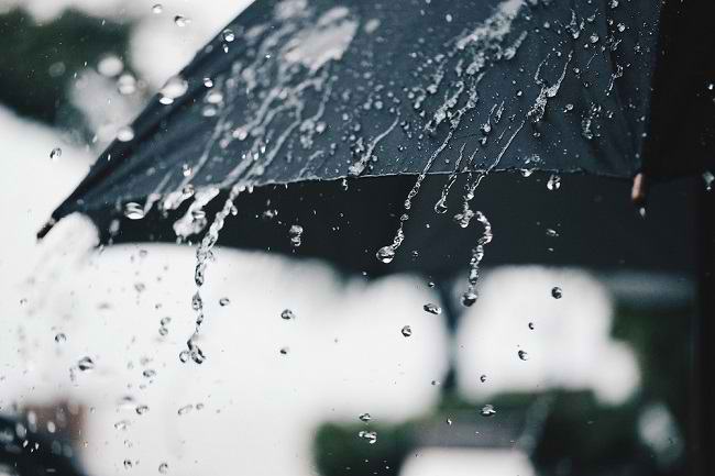 Uzziniet skābā lietus ietekmi uz veselību