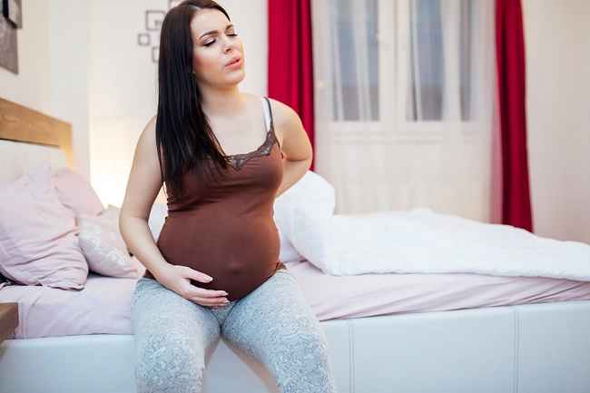 6 maneres de superar el dolor del coxis durant l'embaràs