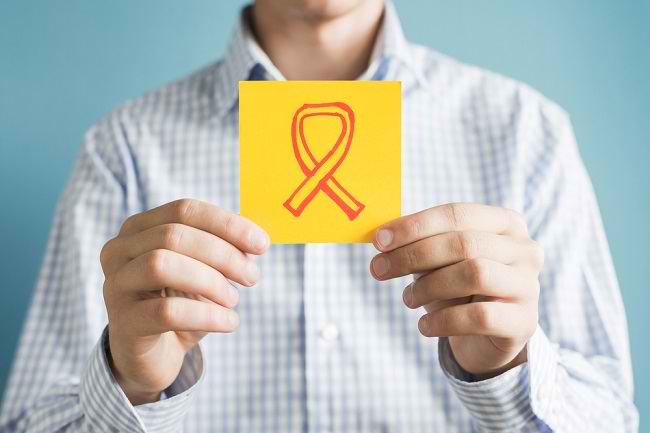 Αναγνωρίστε τα πρώιμα συμπτώματα του καρκίνου του μαστού στους άνδρες και τη θεραπεία του