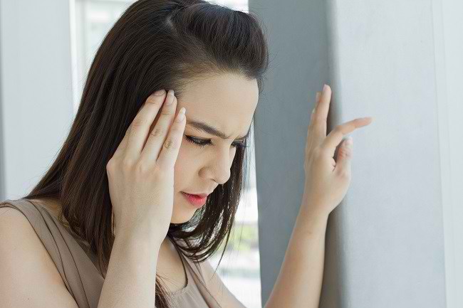 Erinevus auraga migreeni ja aurata migreeni vahel