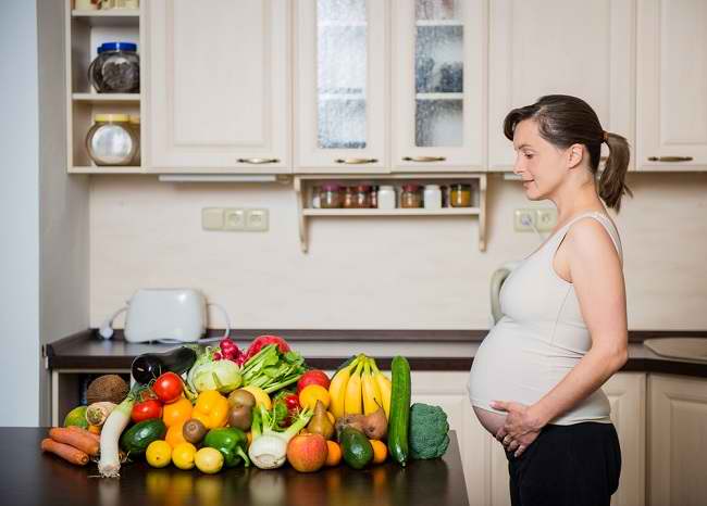 حاملہ خواتین کی غذائی ضروریات کو پورا کرنے کی اہمیت