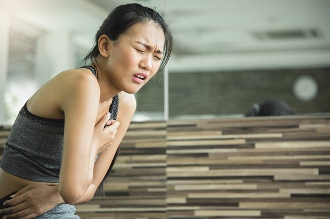 Препознајте симптоме болести и срчаног удара код мушкараца и жена